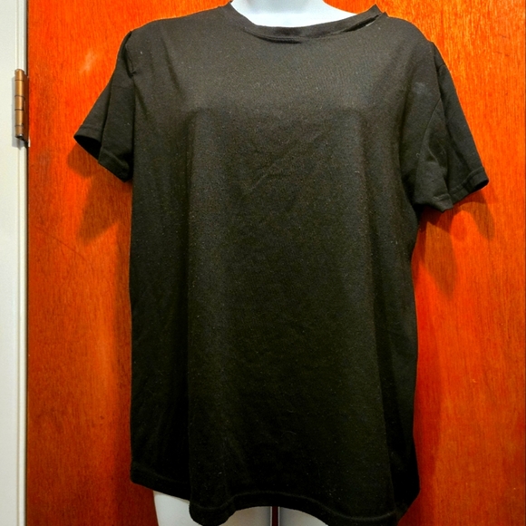 MBauree Tops - MBauree black distressed t-shirt "F" graphics szM